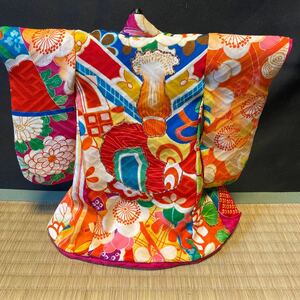 ミニ着物２４cm×２２cm正絹アンティーク綸子地！黒衣桁付き♪