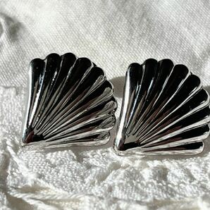 ヴィンテージ ** Silver 刻印 美しいシェルモチーフのイヤリング vintage earringsの画像1