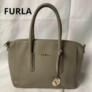 FURLA　フルラ　ハンドバッグ　グレー系　チャーム付き