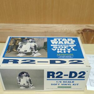 R2-D2 1:6スケールソフトビニールキット　海洋堂