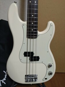 ぼっち・ざ・ろっく！　山田リョウ　Fender BASS Japan プレシジョンベース ISHIBASHI FSR MIJ Hybrid II Precision Bass Olympic White w