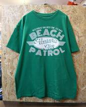 送料370円可★USA古着PLEASURE PIER★グッドプリントTシャツ★アメカジBEACH PATROL★サイズLコットン100%緑_画像2