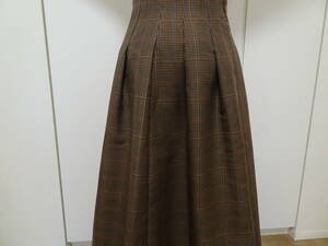  new goods *UNITED ARROWS tea color long skirt 38