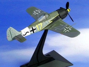 ■即決 ドラゴン 1/72【フォッケウルフ Fw190A-8/R2 "イエロー17" 12./JG3 「ウィリー・アンジャー」1944年