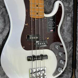 【新品同様・送料込】Fender American Ultra Precision Bass Arctic Pearlの画像2