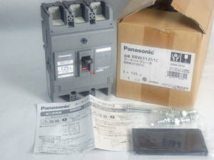 B744 新品 未使用 Panasonic サーキットブレーカ BBW31251C BBW-225C型 3P3E 125A 圧着端子用 絶縁バリア付 建材 電材 アロー盤 動力分電盤