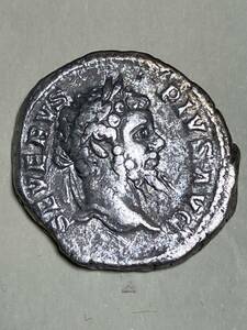 古代ローマ帝国　デナリウス銀貨　セプティミウスセベルス帝　4.3g 準未使用