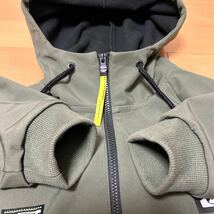 極美品 定価11880円　QUIKSILVER クイックシルバー　防風　防水　透湿　高機能　ジップアップパーカー　M オリーブ　M&W BONFIRE ZIP PK_画像10