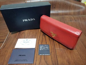 【本物鑑定済】PRADA プラダ サファイアーノ レザー 二つ折り 長財布 ウォレット 牛革 レッド 1MH132 パスケース ギャランティー 共箱 中古