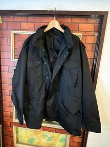  M-65 フィールドジャケット サイズ Mくらい　アウトドア　シンプル　黒系　アメリカ古着　ビンテージ　