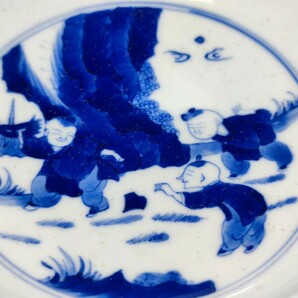 中国古美術 青花染付 唐子図大碗 翠毛藍色大清康熙年制在銘の画像8