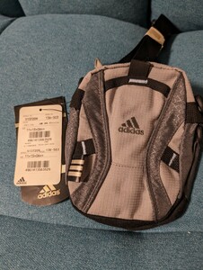 未使用品　アディダス　adidas ミニーショルダー　ポーチ