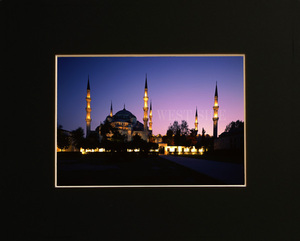 □トルコ イスタンブール ブルーモスク 夜景風景写真 額縁付A4 美術品,絵画,グラフィック