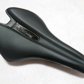 超軽量 CADEX BOOST SADDLE カーボン サドル カデックス ジャイアント GIANT carbon saddleの画像1