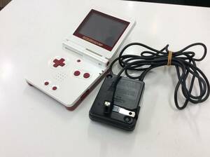 ■2911 GAME BOY ADVANCE SP ゲームボーイアドバンスSP AGS-001 赤×白 ファミコンカラー 通電確認済み ゲーム機 任天堂 Nintendo