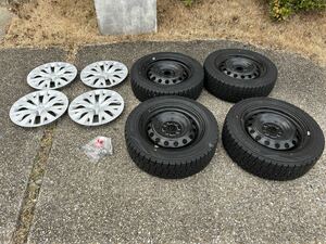 ヤリスハイブリッド純正スチールホイールスタッドレスタイヤ ホイールキャップセット中古