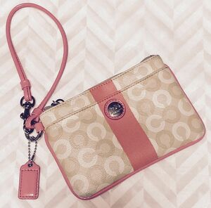 COACH コーチ　シグネチャー　ポーチ　ピンク　持ち手付き