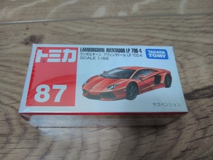 （送料140円～）　未開封　トミカ　No.87 ランボルギーニ　アヴェンタドール　LP 700-4 廃番