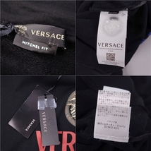 美品 ヴェルサーチ VERSACE スウェット パーカー プルオーバー ロゴプリント トップス メンズ XS ブラック cf02do-rm08f08983_画像5