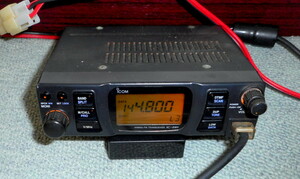 ICOM IC-281型　１４４MHZ送受信機　４３３MHZ受信のみ　古いのでジャンク扱い　NC/NR願い。