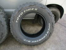 ２３５/７０R１６　TOYO　OPEN　COUNTRY　R/T　２０２３年製　２本セット　画像判断_画像3