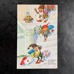バースデー ★ アンティーク　ポストカード　1931年消印　小人　ドワーフ　お祝い　花　プレゼント　ドイツ　絵葉書