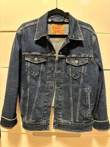 ほぼ試着のみ！Levi’s TRUCKER DENIM JACKET サイズＳ