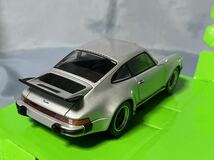 ウェリー製　　ポルシェ911 ターボ シルバー　　　1/24_画像5