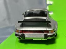 ウェリー製　　ポルシェ911 ターボ シルバー　　　1/24_画像6