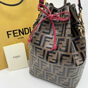 1円【未使用級・近年モデル】FENDI フェンディ ショルダーバッグ トート モントレゾール ズッカ柄 総柄 巾着 バケット ブラウン レディース