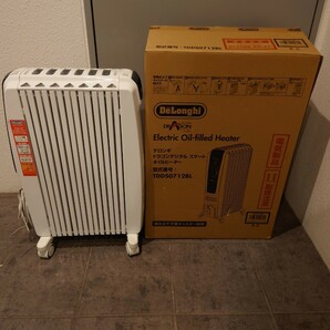 sr1234 224 通電確認のみ DeLonghi オイルヒーター TDDS0712BL 暖房器具 デロンギ 家電 ヒーター 現状品 中古の画像1