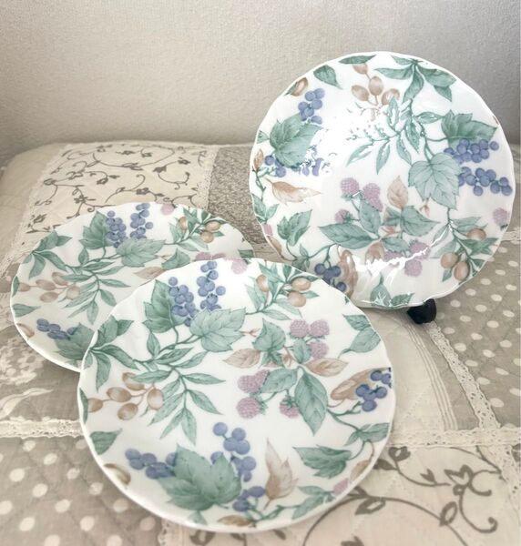 新品未使用品 SAINT CHINA 中皿 3点セット