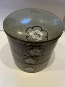 ★お重箱★陶器★3段★お正月　お花見　昭和レトロ★梅？桃？柄★ビンテージ　和食器