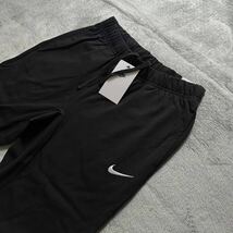 格安送料 XLサイズ 新品 NIKE ナイキ スウェットパンツ 黒 ブラック フリース ジョガーパンツ ランニング スポーツウェア 薄手 934663-010_画像6