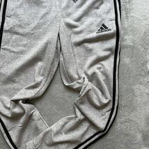 格安送料 Lサイズ 新品 adidas アディダス スウェットパンツ テーパード ジョガーパンツ グレー 黒 ブラック メンズ GK9001_画像7