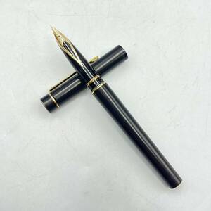 BBd115O 60 14K 585 SHEAFFER TARGA シェーファー タルガ 万年筆 ブラック×ゴールド 文房具 筆記用具