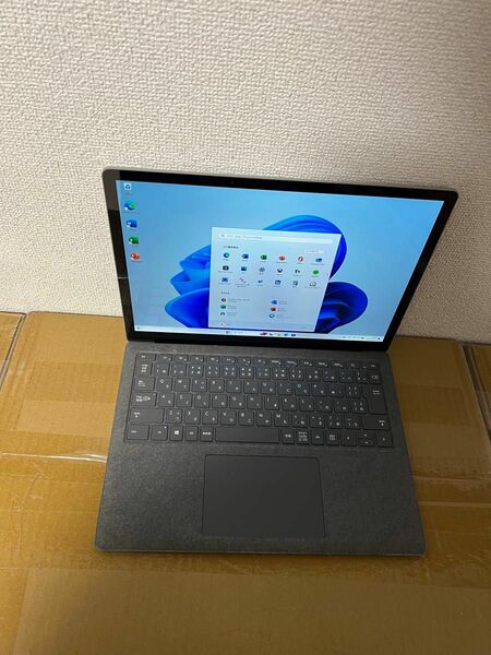 良品Microsoft Surface Laptop 3 Core i7-1065G7 / 高速起動 SSD 512GB 16GB