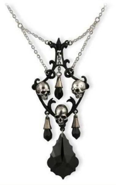ALCHEMY GOTHIC: CARMILLA'S CHANDELIER