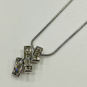 ★SWAROVSKI★　スワロフスキー　ペンダント　ネックレス　クリスタル　KRISTALLWELTEN CRYSTAL GALLERY