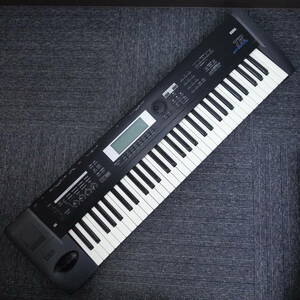 KORG TR61 005547 TR MUSIC WORKSTATION ジャンク コーグ コルグ キーボード シンセサイザー 楽器 電子楽器 鍵盤楽器