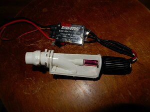  original work is. person ., easily electric boat . work ...15mm calibre jet pump s luster, motor .ESC attaching 