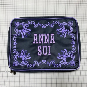 【美品】ANNA SUI ロゴ刺繍スーパーマルチバッグ　タブレットケース　マルチケース　アイパッド　iPad　アナスイ　ポーチ