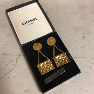 ■レア美品　CHANEL/シャネル マトラッセバッグチャームイヤリング ゴールドカラー 26 ヴィンテージ■