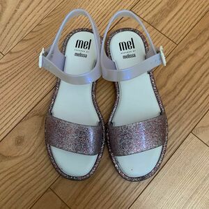 サンダル　Melissa メリッサ　白　ピンク　ラメ　ペタンコサンダル　ストラップ調整可　ラバーサンダル