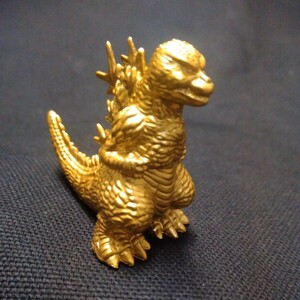 ゴールド塗装品　ゴジラケシゴム　バンダイガシャポン　ゴジラ -1.0 Godzilla 怪獣消しゴム　ガチャガチャ　東宝怪獣　フィギュア