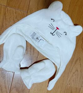 【処分価格】最終お値下げ　新品未使用品　GAP 2点セット　猫帽子　手袋　48cm ギャップ