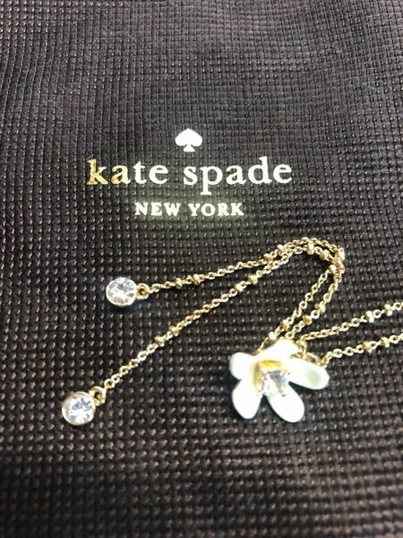 ケイトスペード　Kate spade ネックレス ペンダント アクセサリー クリスタル