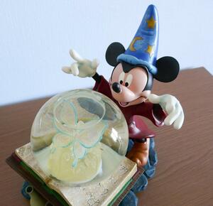 【魔法使いの弟子】ミッキーマウス　スノーグローブ／スノードーム　【ソーサラーミッキー】