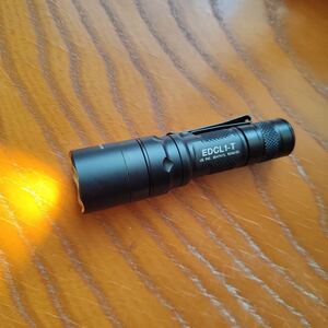 SUREFIRE EDCL1-T H2T ロングスローカスタム　電球色 LED フラッシュライト ルーメンズファクトリー キセノン 燈