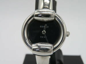 GUCCI(グッチ）シルバーカラー　腕時計　中古品　V2ー10A